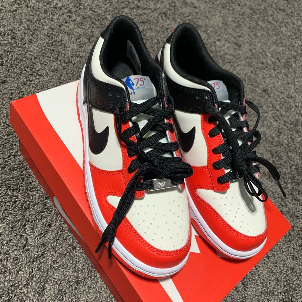 Exclusive Nike dunk low 75th anniversary Chicago bulls - Picture 2 of 4
